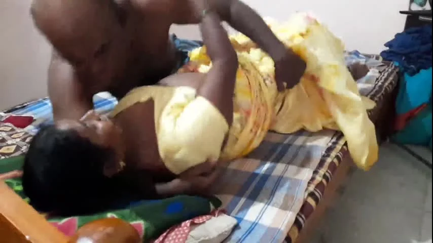 indian bhabhi gives first time blowjob and rides on hot cock