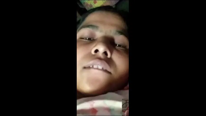 Horny Bhabi Showing And Fingering