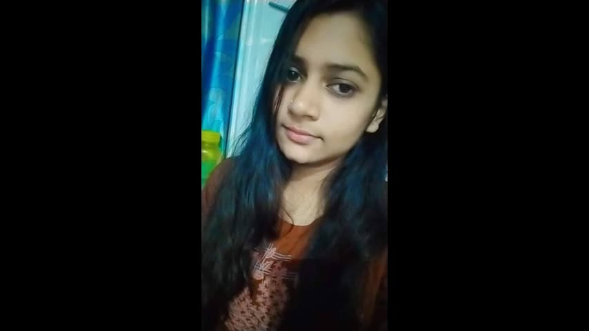 Chubby gf Showing Fingering Asshole