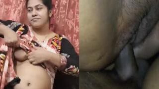 Sexy Bengali housewife sex kar rahi bf ke sath