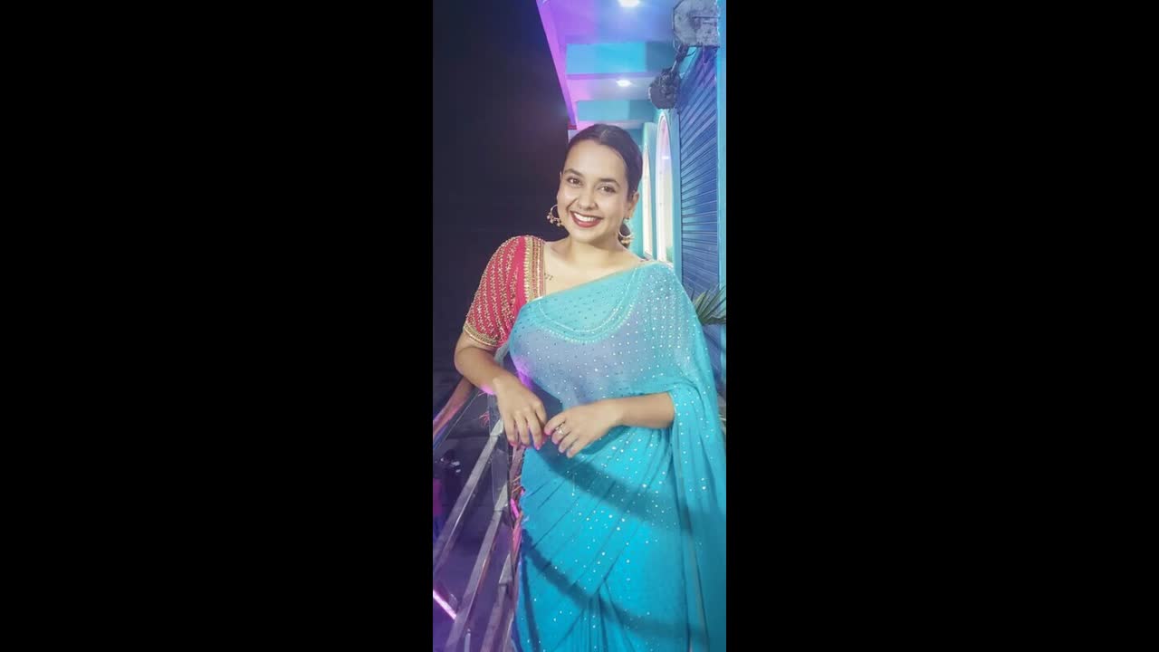 Sexy Indian Mal Teasing