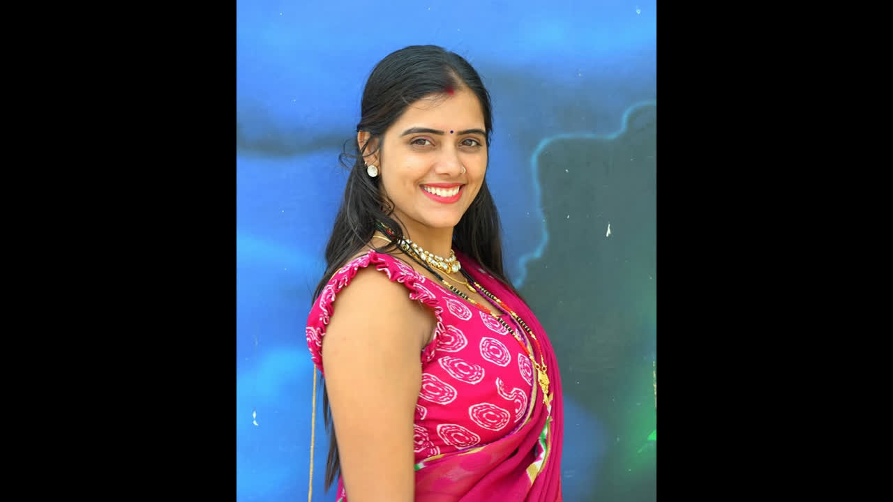 Meenu prajapati boobs