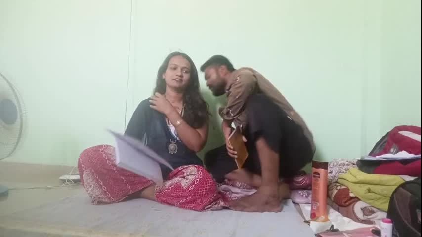 Pani Kavita nie nauczyła, jak ludzki system reprodukcji działa jak pochwy.