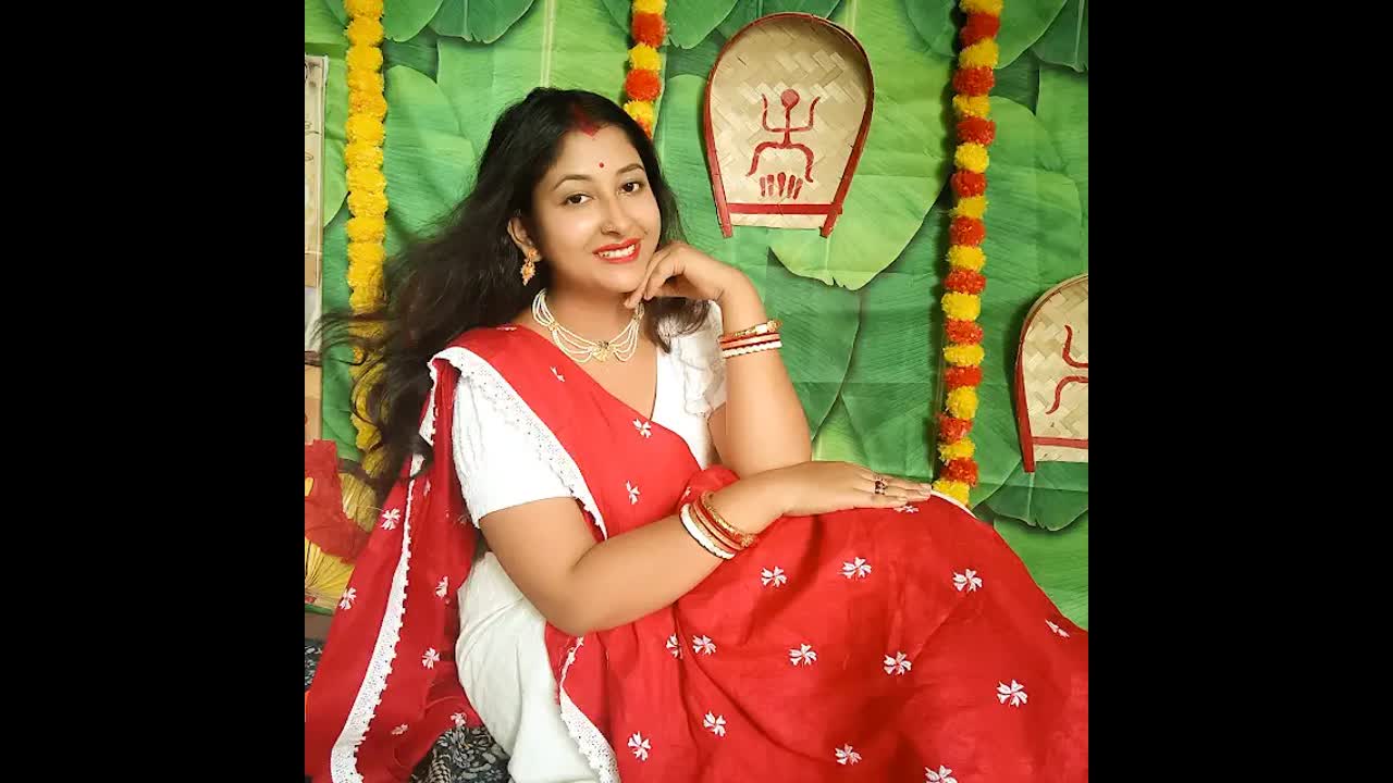 Cute Youtuber Milf Mou aka Shahzadi24 Nude Strip 1