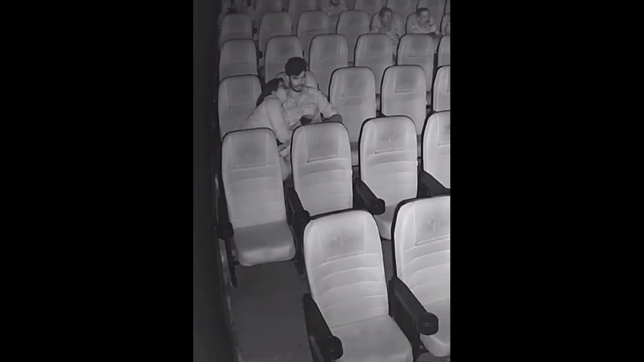 GirlFriend Blowjob in Cinema Hall