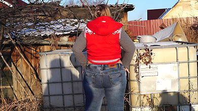 12Cute Chubby Russian ses on the Snowgas3tf