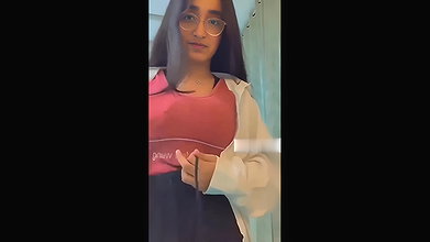 chasmish girl nude show